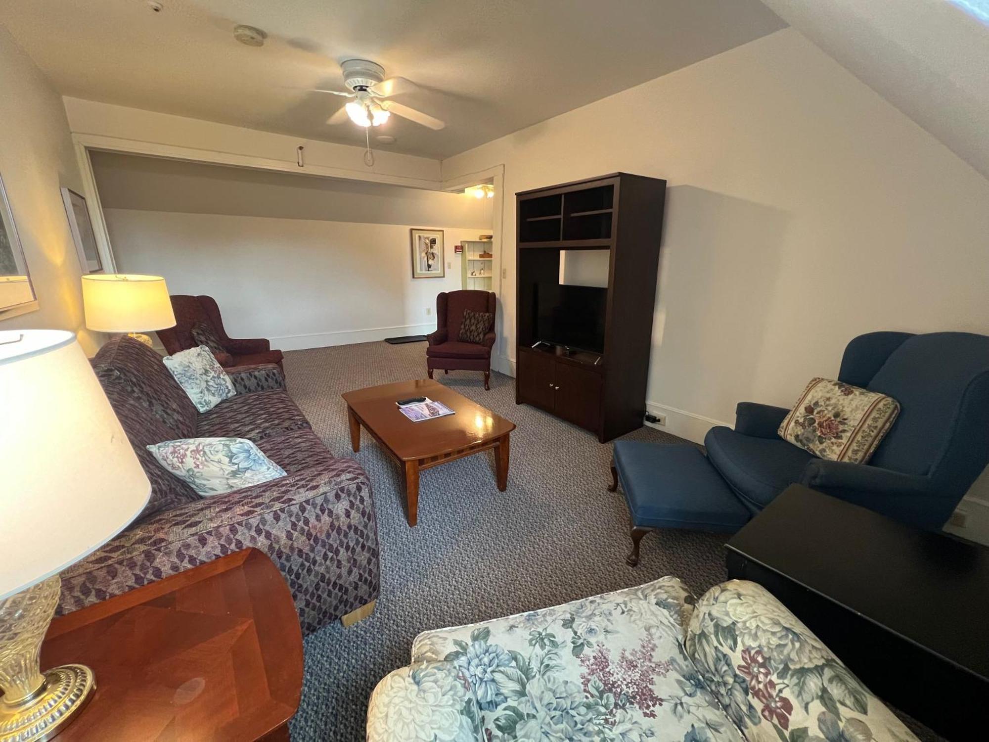 Echo Lake Inn (Adults Only) Plymouth Экстерьер фото