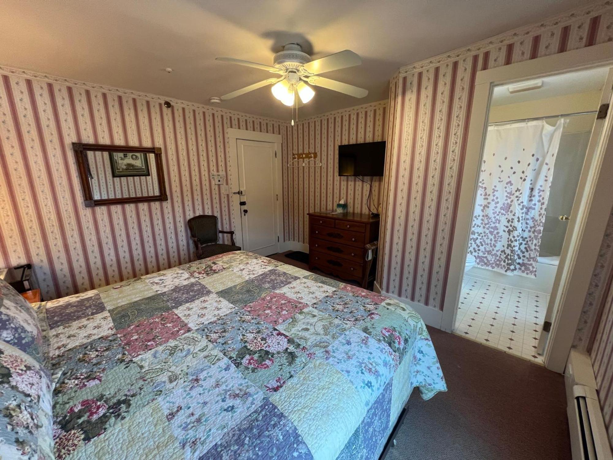 Echo Lake Inn (Adults Only) Plymouth Экстерьер фото